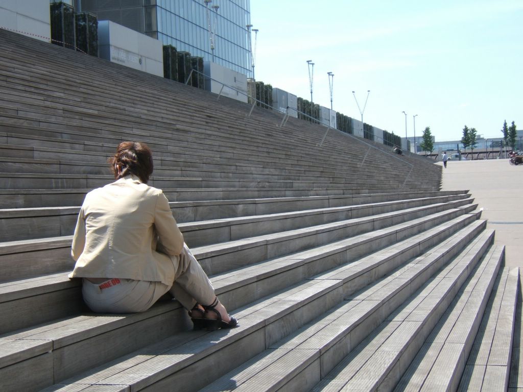 Résultat de recherche d'images pour "bibliothèque françois mitterrand escaliers"